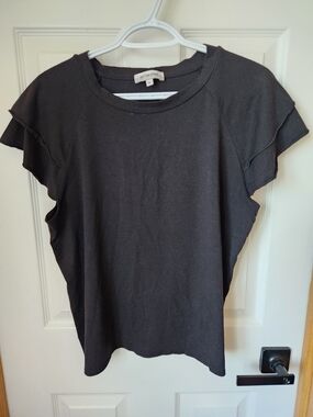 Ruffle Sleeve Crewneck Tee - Black